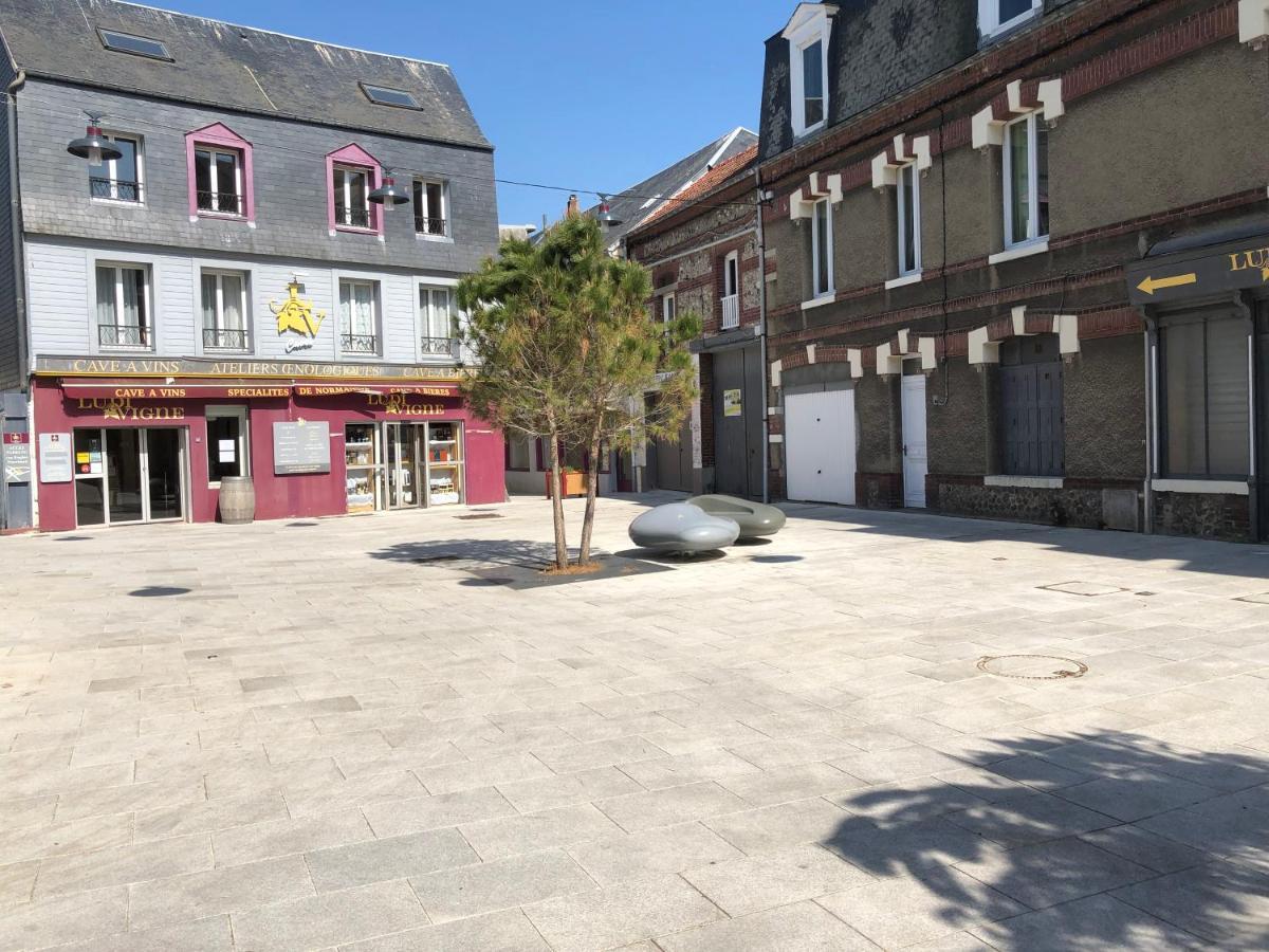 Au Coeur Du Marche 4 Etoiles Apartment Fecamp Exterior photo